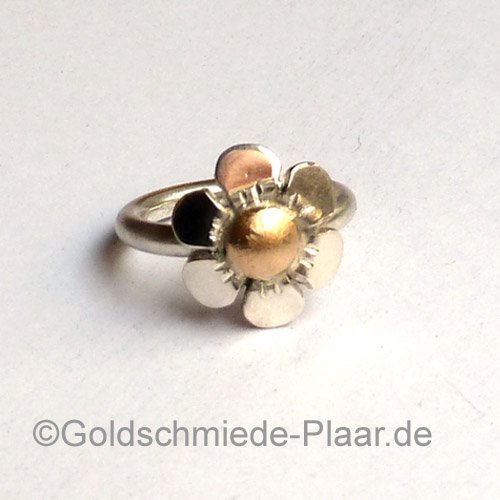 Silber-Ring - Blume mit Gold liegend